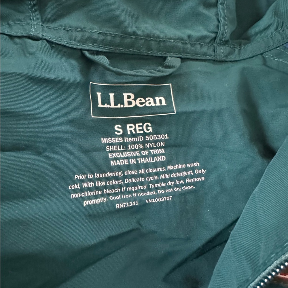 L.L. Bean Color block Anorack - Picture 4 of 4